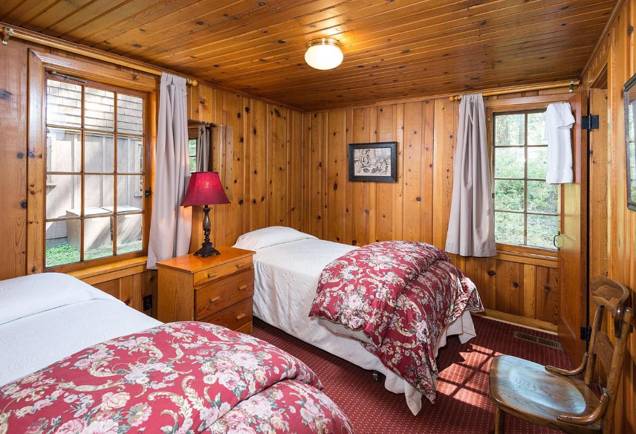 Lake Creek Lodge ベンド エクステリア 写真