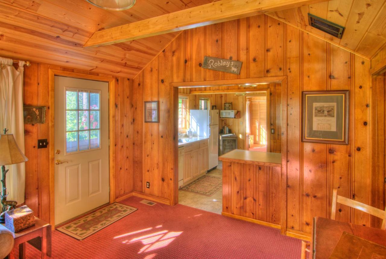 Lake Creek Lodge ベンド エクステリア 写真