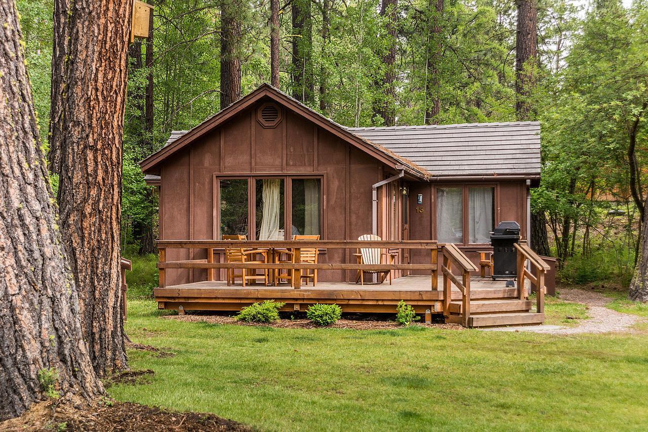 Lake Creek Lodge ベンド エクステリア 写真